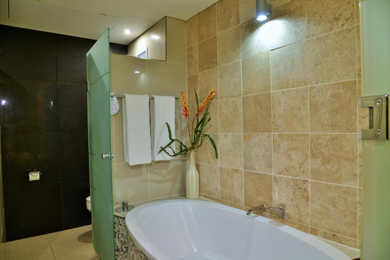 Bon Hotel Waterfront Richards Bay Bagian luar foto