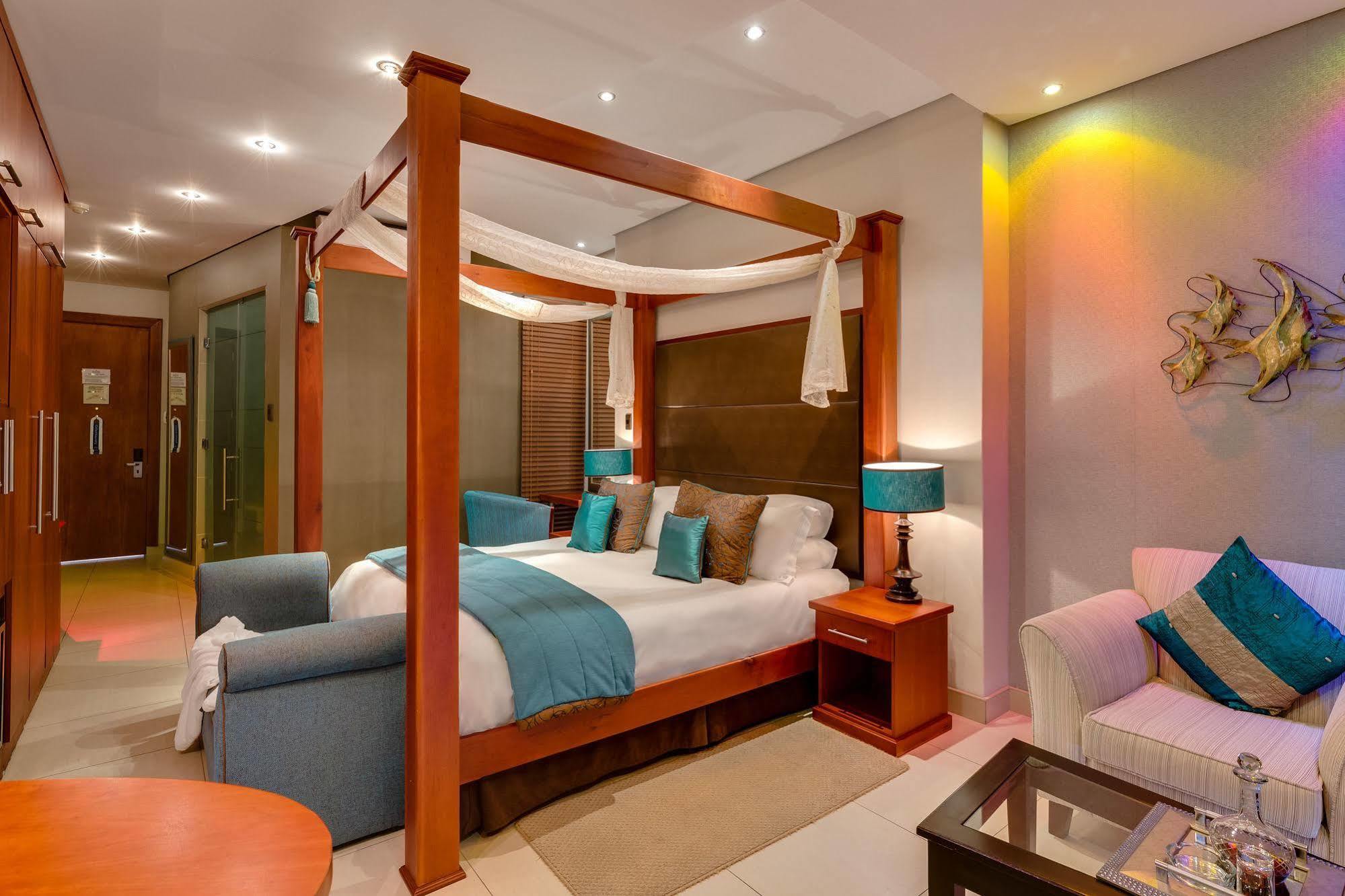 Bon Hotel Waterfront Richards Bay Bagian luar foto