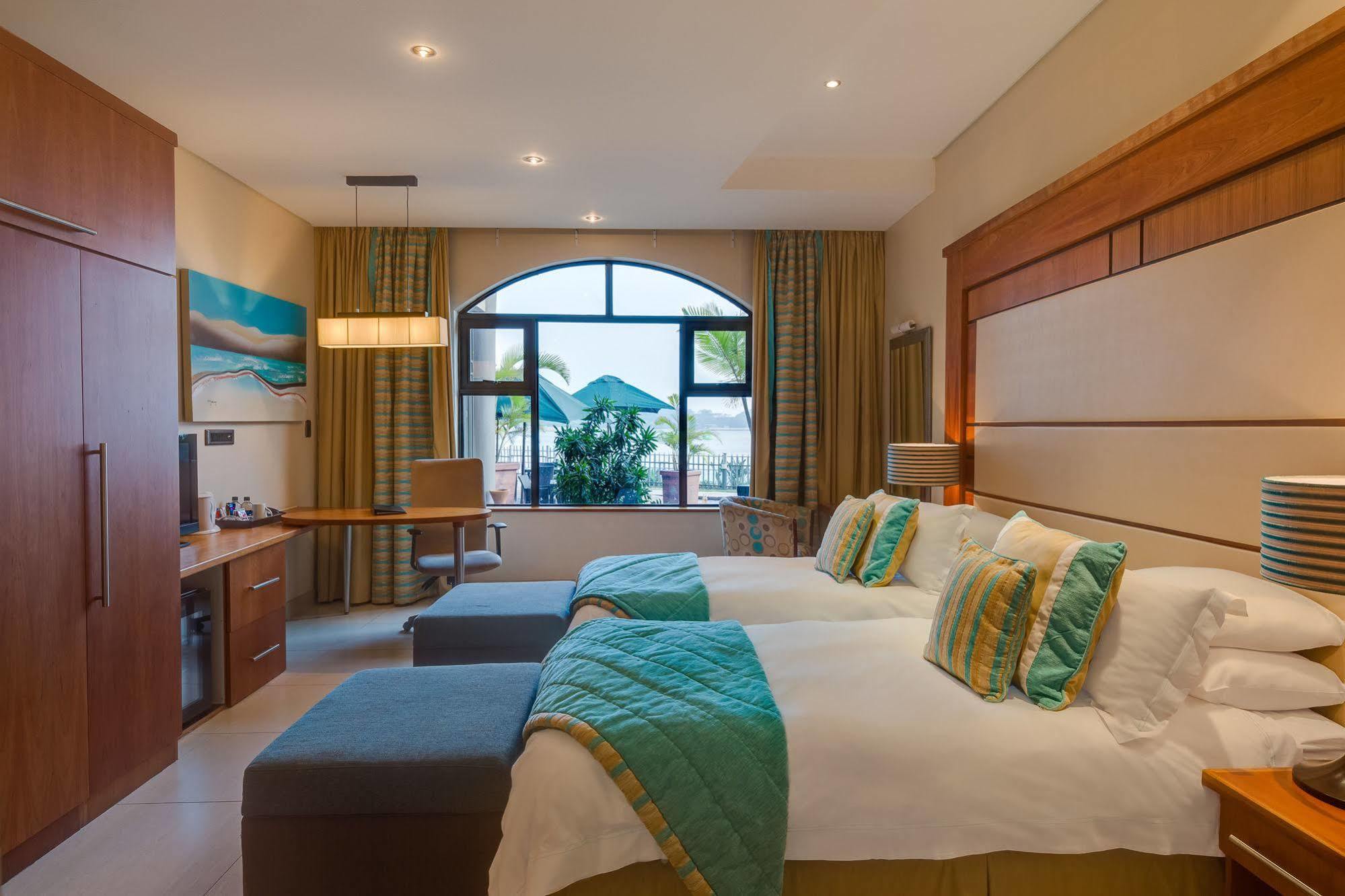 Bon Hotel Waterfront Richards Bay Bagian luar foto