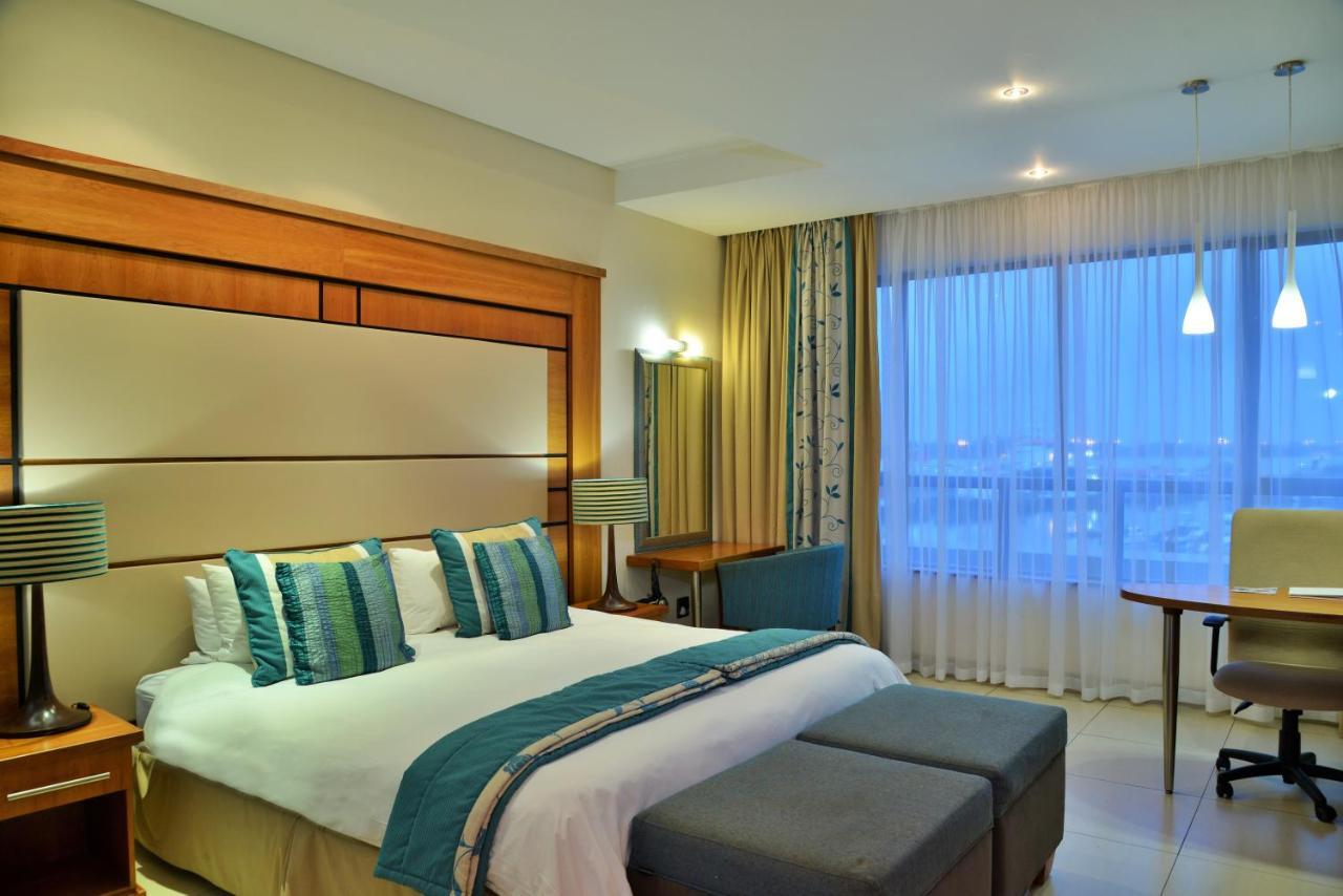 Bon Hotel Waterfront Richards Bay Bagian luar foto