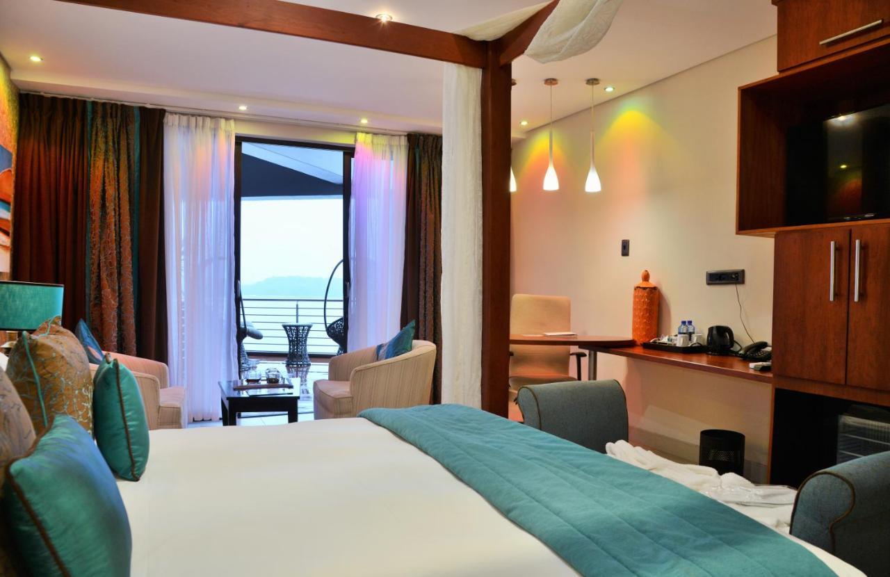 Bon Hotel Waterfront Richards Bay Bagian luar foto