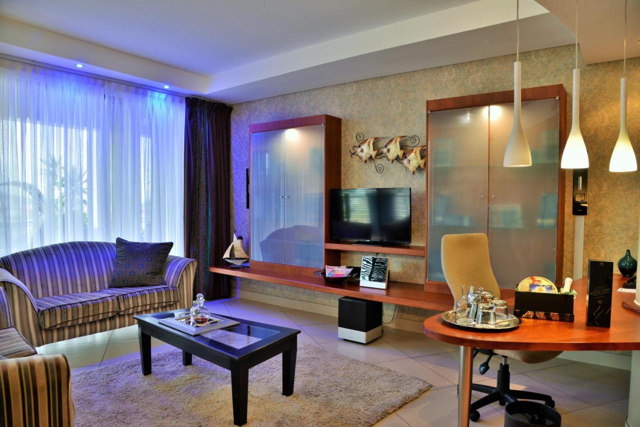 Bon Hotel Waterfront Richards Bay Bagian luar foto